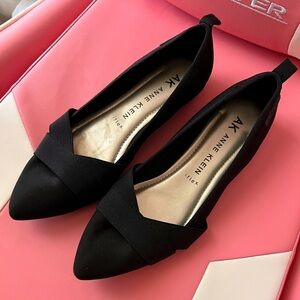 Anne Klein Flats 🖤